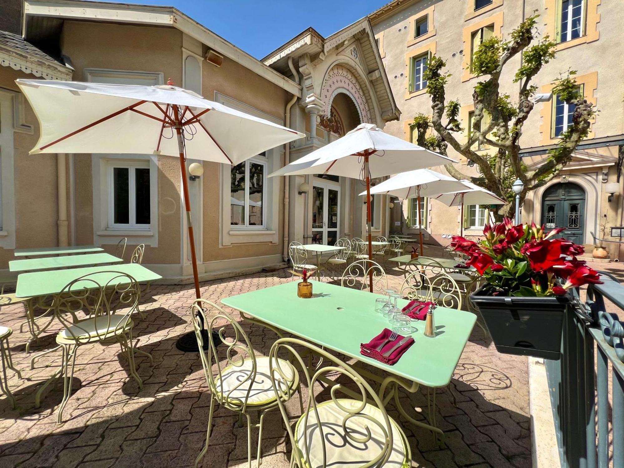 Logis Hotel Restaurant Des Thermes Ламалу-ле-Бен Екстериор снимка